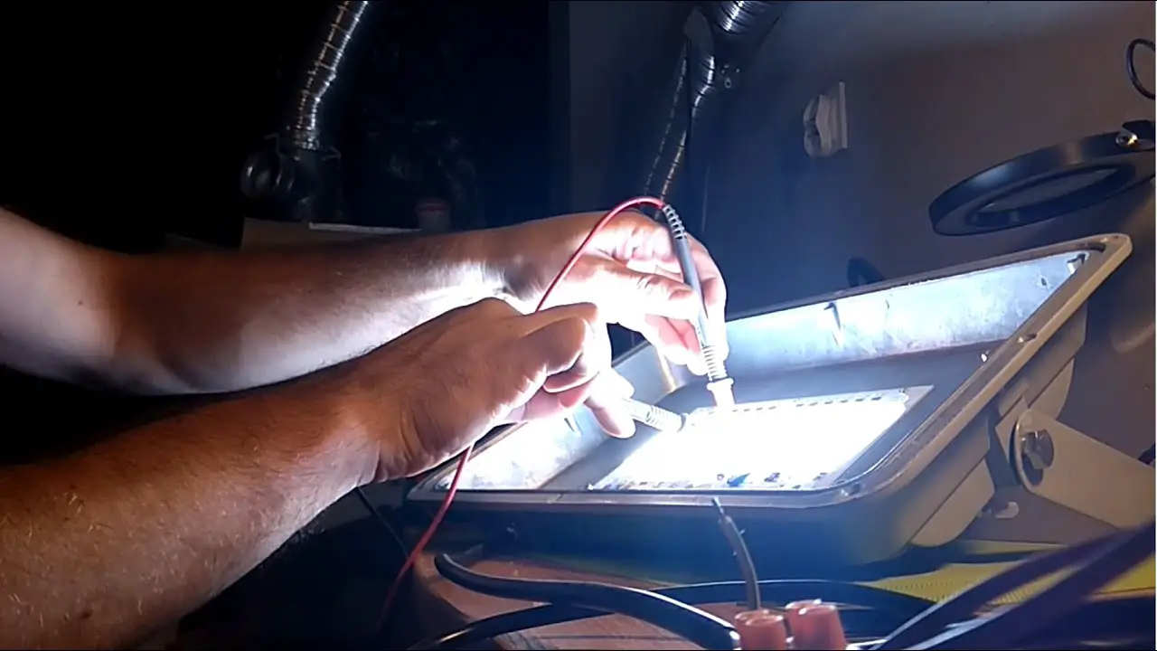 Jak naprawić oświetlenie LED?